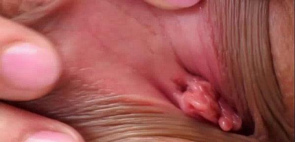  Masturbating babe rubs pink pussy